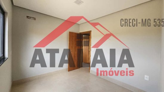 casa-venda-bairro-paraiso-bela-vista-piumhi-mg-1040363