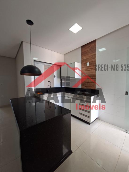 casa-aluguel-bairro-nova-esperanca-piumhi-mg-1064961