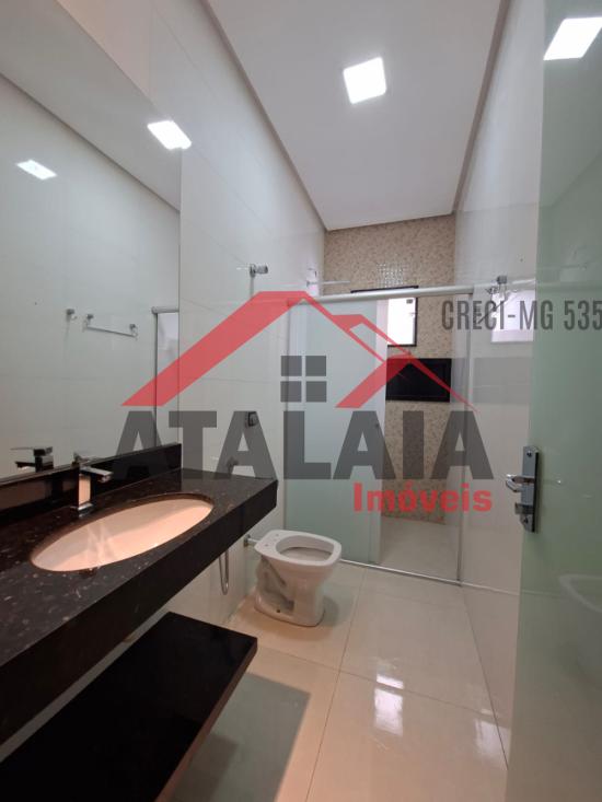casa-aluguel-bairro-nova-esperanca-piumhi-mg-1064969