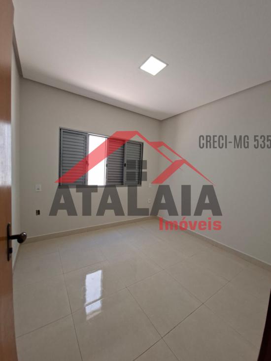 casa-aluguel-bairro-nova-esperanca-piumhi-mg-1064970