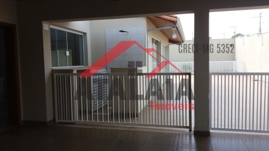 casa-venda-bairro-nova-esperanca-piumhi-mg-1040567