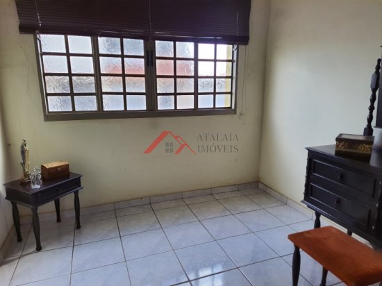 casa-venda-centro-de-piumhi-mg-686428